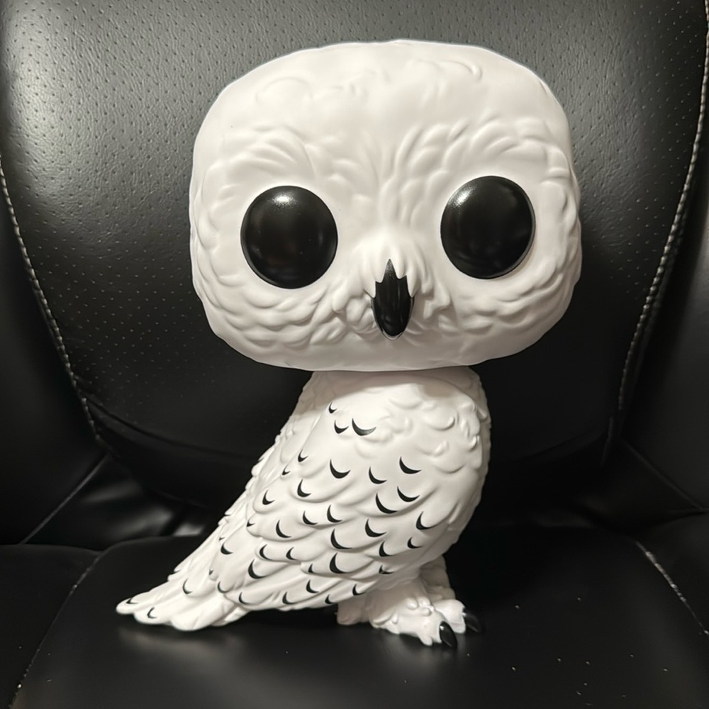 Hedwig Large Funko Pop